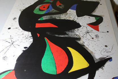 Joan Miro - Aufrechte figur (23.5 in x 31.25)